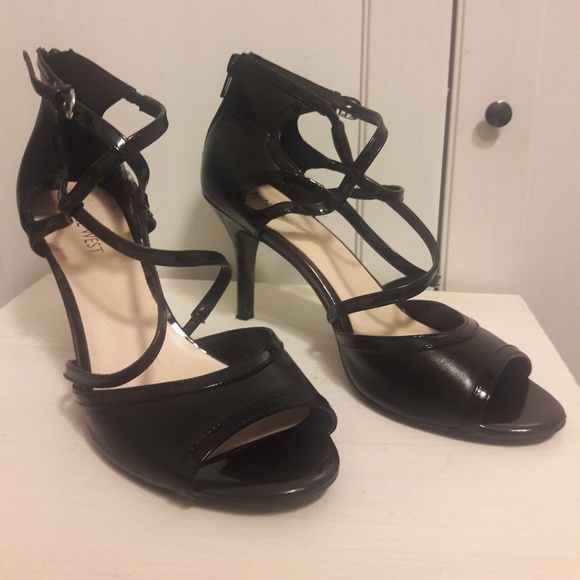 Nine West heels - Picture 1 of 8